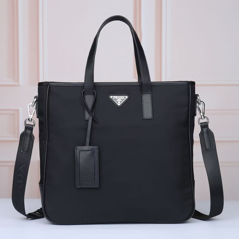 Pra*a shopping bags